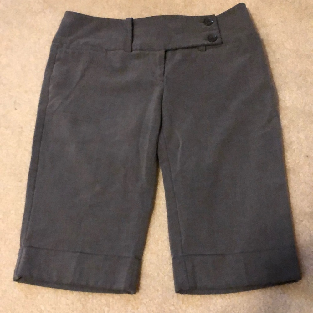 Tracy Evans Gray Bermuda Shorts Junior’s Size 5